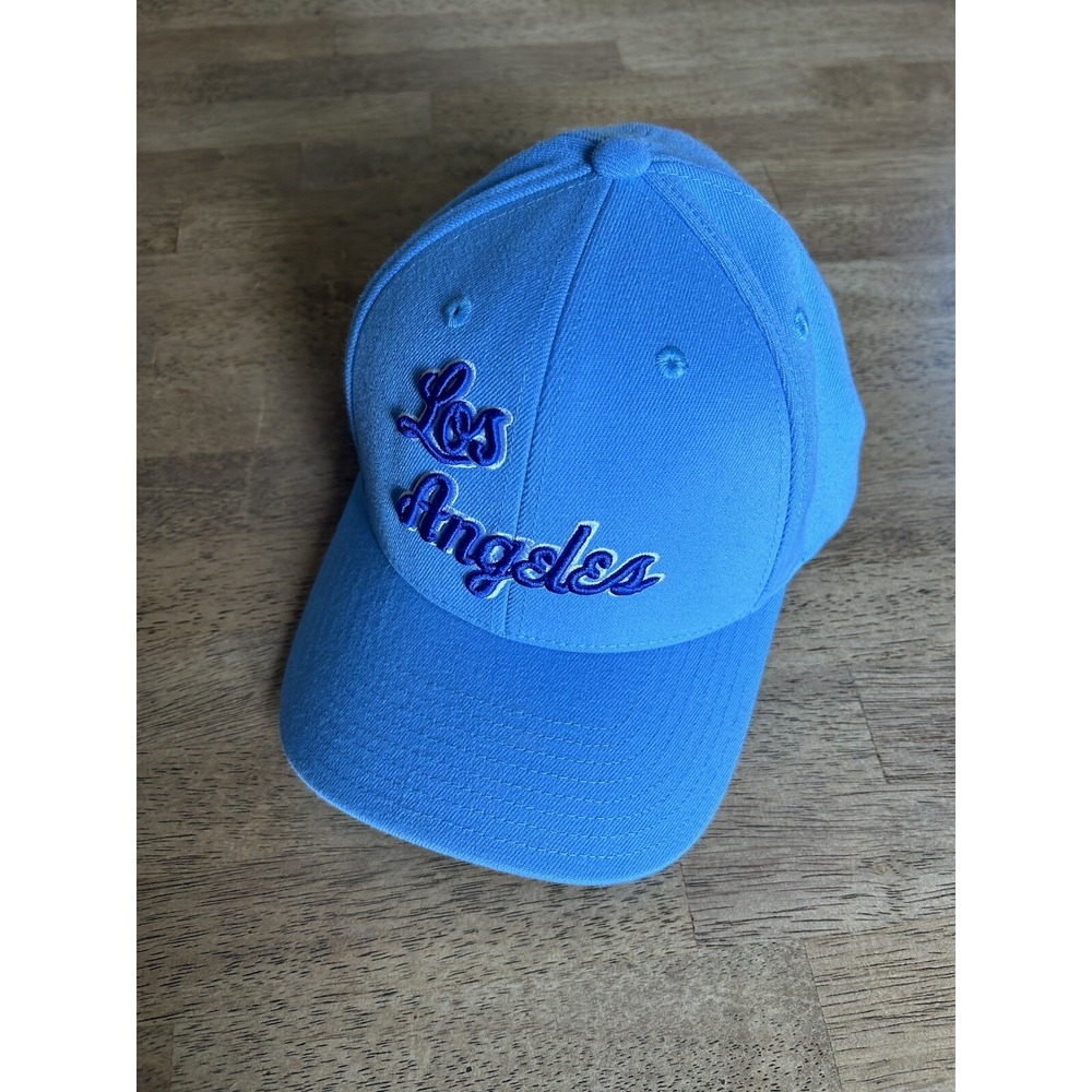 Men's Los Angeles Lakers Mitchell & Ness Powder Blue Hardwood Classics Snapback